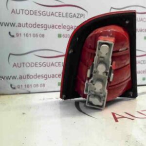 PILOTO TRASERO DERECHO SKODA OCTAVIA BERLINA