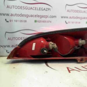 PILOTO TRASERO DERECHO FORD FOCUS BERLINA