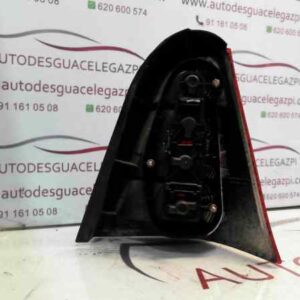 PILOTO TRASERO IZQUIERDO MERCEDES CLASE A