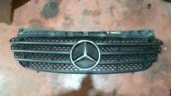 REJILLA DELANTERA MERCEDES VITO BASIC, COMBI