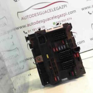 CAJA RELES / FUSIBLES PEUGEOT 206 BERLINA