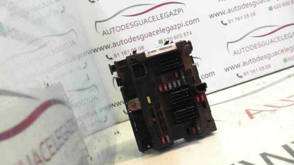 CAJA RELES / FUSIBLES PEUGEOT 206 BERLINA