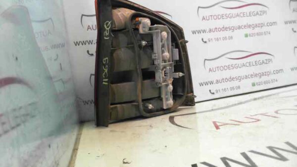 PILOTO TRASERO IZQUIERDO OPEL VECTRA C BERLINA