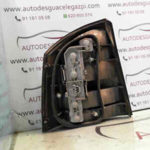 PILOTO TRASERO DERECHO OPEL VECTRA C BERLINA