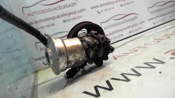 BOMBA DIRECCION TOYOTA AVENSIS BERLINA