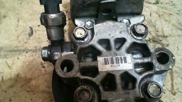 BOMBA DIRECCION TOYOTA AVENSIS BERLINA