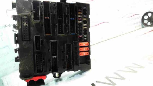 CAJA RELES / FUSIBLES OPEL VECTRA C BERLINA