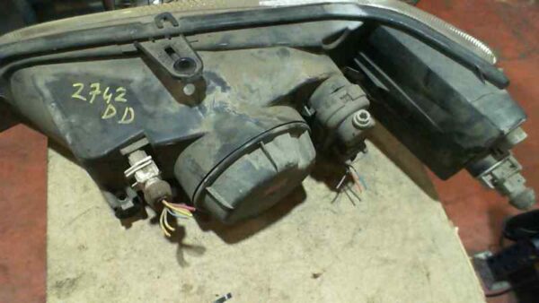 FARO DERECHO PEUGEOT 306 BERLINA 3/4/5 PUERTAS