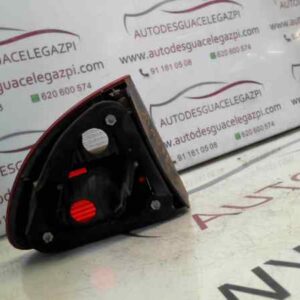 PILOTO TRASERO DERECHO SEAT LEON