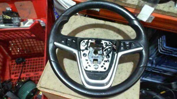 VOLANTE OPEL INSIGNIA BERLINA