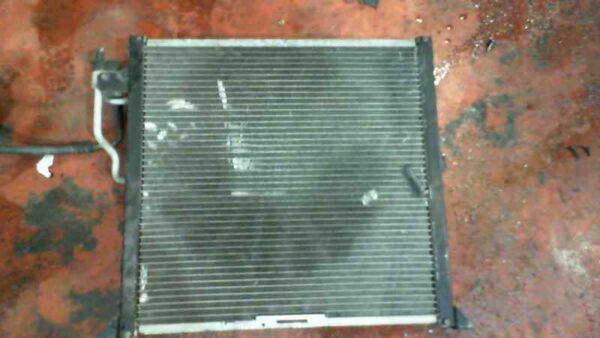 CONDENSADOR / RADIADOR  AIRE ACONDICIONADO BMW SERIE 3 BERLINA