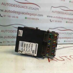 CAJA RELES / FUSIBLES RENAULT LAGUNA II