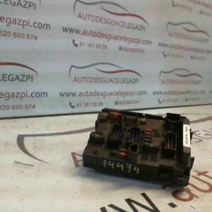 CAJA RELES / FUSIBLES PEUGEOT 206 BERLINA
