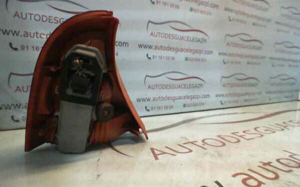 PILOTO TRASERO DERECHO RENAULT CLIO II FASE II