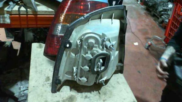 PILOTO TRASERO IZQUIERDO OPEL ASTRA G BERLINA