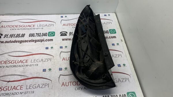 PILOTO TRASERO DERECHO SMART FORFOUR