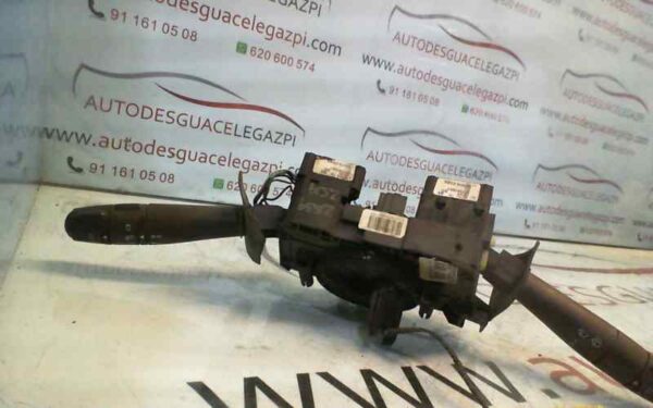 MANDO MULTIFUNCION DACIA SANDERO