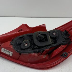PILOTO TRASERO IZQUIERDO OPEL CORSA D