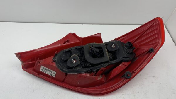 PILOTO TRASERO IZQUIERDO OPEL CORSA D