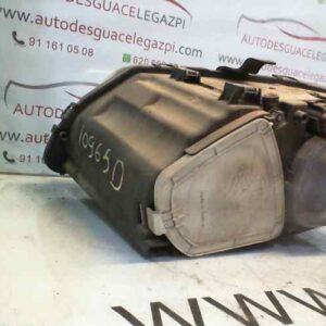 FARO DERECHO CHRYSLER VOYAGER