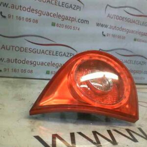 PILOTO TRASERO IZQUIERDO VOLKSWAGEN GOLF V BERLINA