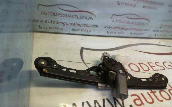 ELEVALUNAS TRASERO DERECHO MERCEDES CLASE C FAMILIAR