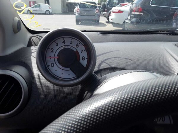CUADRO INSTRUMENTOS TOYOTA AYGO