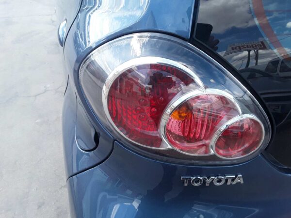 PILOTO TRASERO IZQUIERDO TOYOTA AYGO