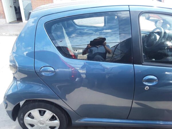 PUERTA TRASERA DERECHA TOYOTA AYGO