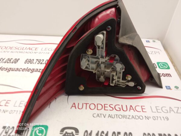PILOTO TRASERO DERECHO FORD MONDEO BERLINA