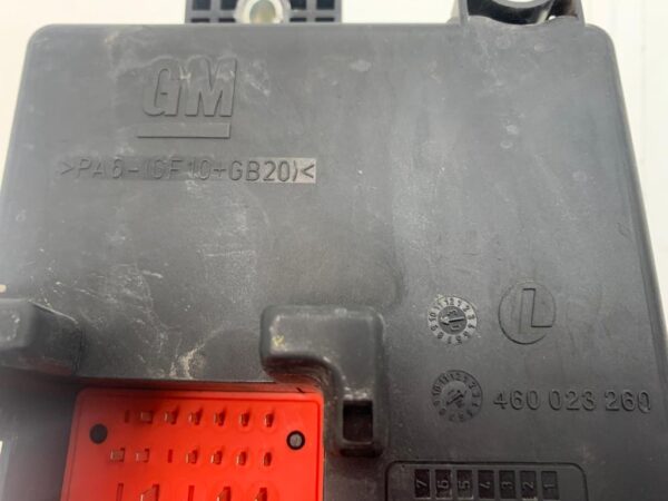 CAJA RELES / FUSIBLES OPEL SIGNUM