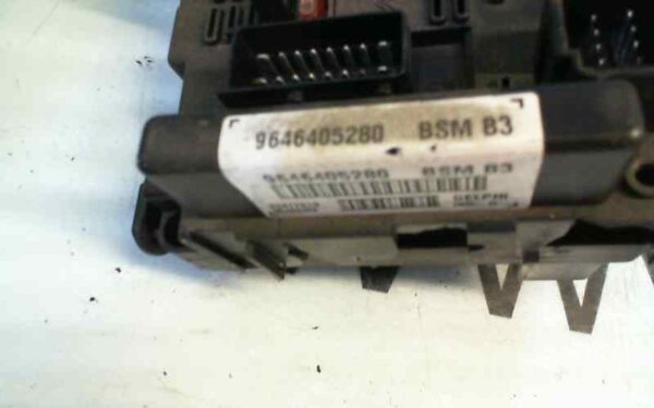 CAJA RELES / FUSIBLES PEUGEOT 307 BREAK / SW