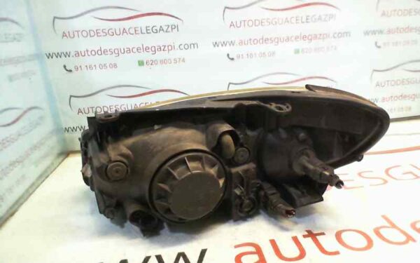 FARO DERECHO KIA CERATO