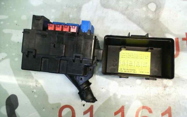 CAJA RELES / FUSIBLES HYUNDAI I30CW