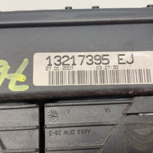 CAJA RELES / FUSIBLES OPEL CORSA D