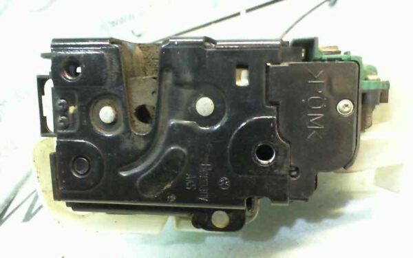 CERRADURA PUERTA DELANTERA DERECHA VOLKSWAGEN PASSAT BERLINA