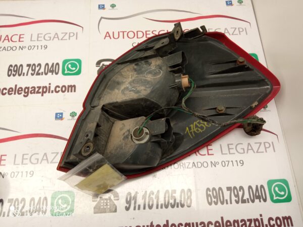 PILOTO TRASERO IZQUIERDO SUBARU LEGACY FAMILIAR/OUTBACK B13