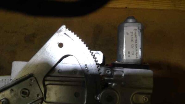 ELEVALUNAS DELANTERO IZQUIERDO MG ROVER SERIE 25