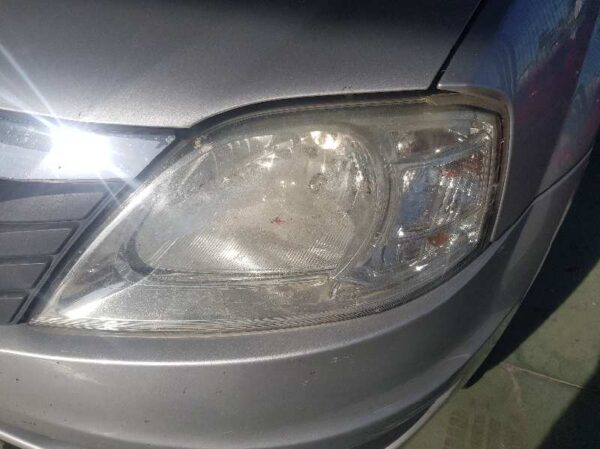 FARO IZQUIERDO DACIA LOGAN