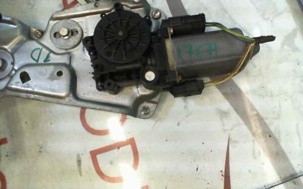 ELEVALUNAS DELANTERO DERECHO BMW SERIE 3 BERLINA