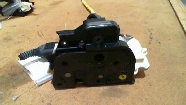 CERRADURA PUERTA DELANTERA IZQUIERDA AUDI A4 BERLINA