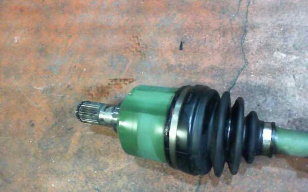 TRANSMISION DELANTERA IZQUIERDA KIA CERATO