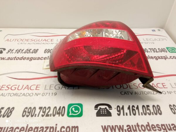 PILOTO TRASERO IZQUIERDO KIA CERATO
