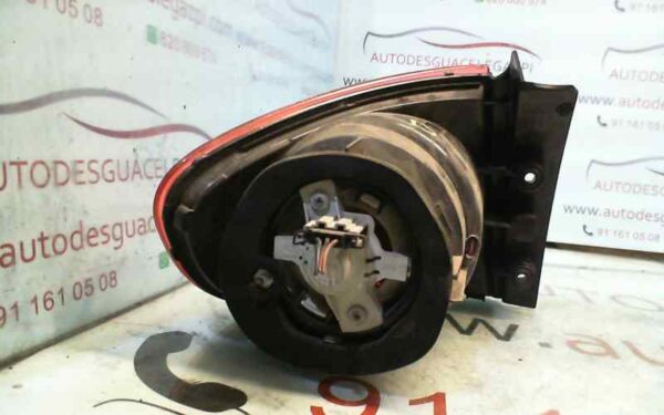 PILOTO TRASERO DERECHO SEAT ALTEA