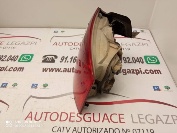 PILOTO TRASERO DERECHO AUDI A4 BERLINA