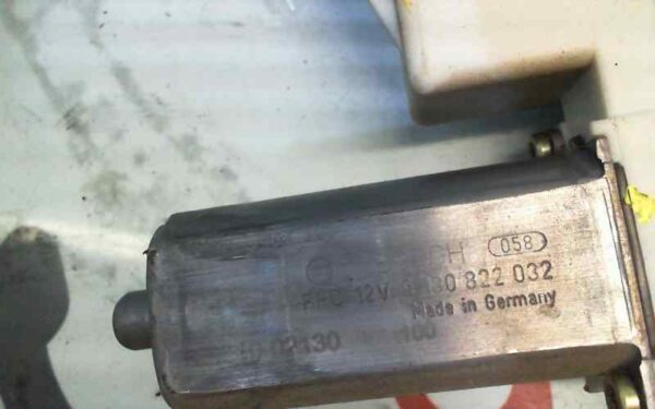 ELEVALUNAS DELANTERO DERECHO TOYOTA COROLLA