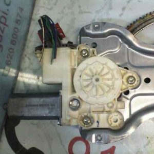 ELEVALUNAS DELANTERO DERECHO TOYOTA AVENSIS BERLINA