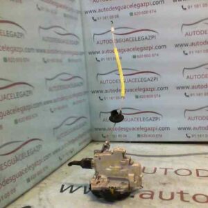 CERRADURA PUERTA TRASERA IZQUIERDA AUDI A4 BERLINA