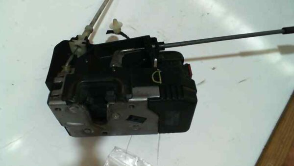 CERRADURA PUERTA DELANTERA DERECHA OPEL ZAFIRA A