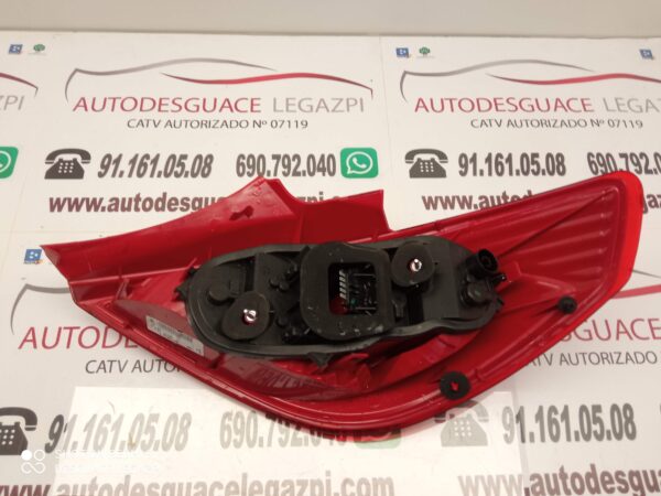 PILOTO TRASERO IZQUIERDO OPEL CORSA D